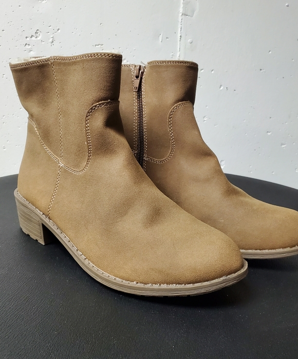 St. John's Bay Shoes - St. John's Bay Brown Ankle (Dobie) Booties Sz 8 NWOT